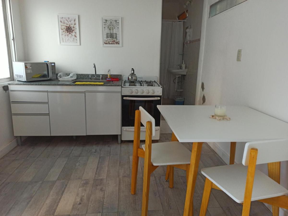 El Faro Hostel Puerto Madryn Ngoại thất bức ảnh