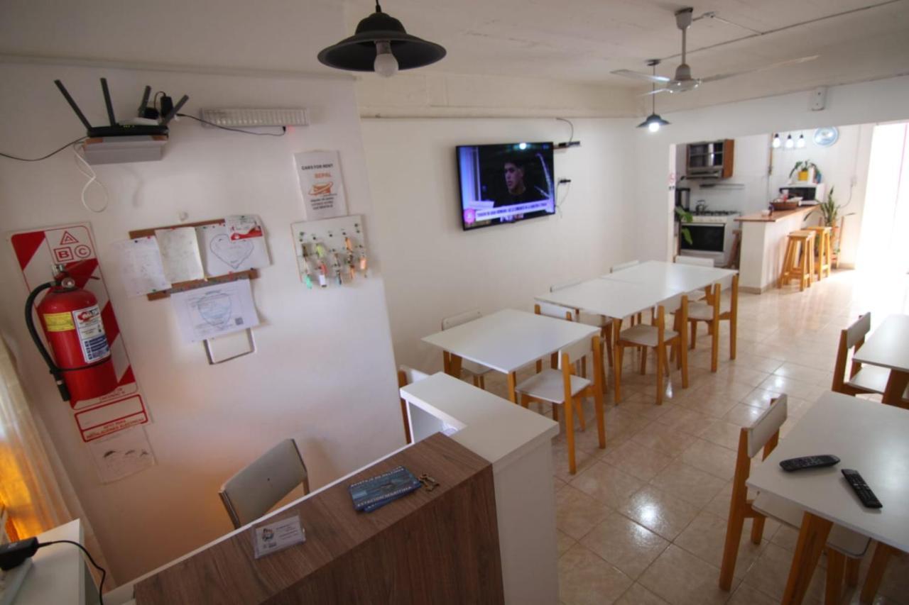 El Faro Hostel Puerto Madryn Ngoại thất bức ảnh
