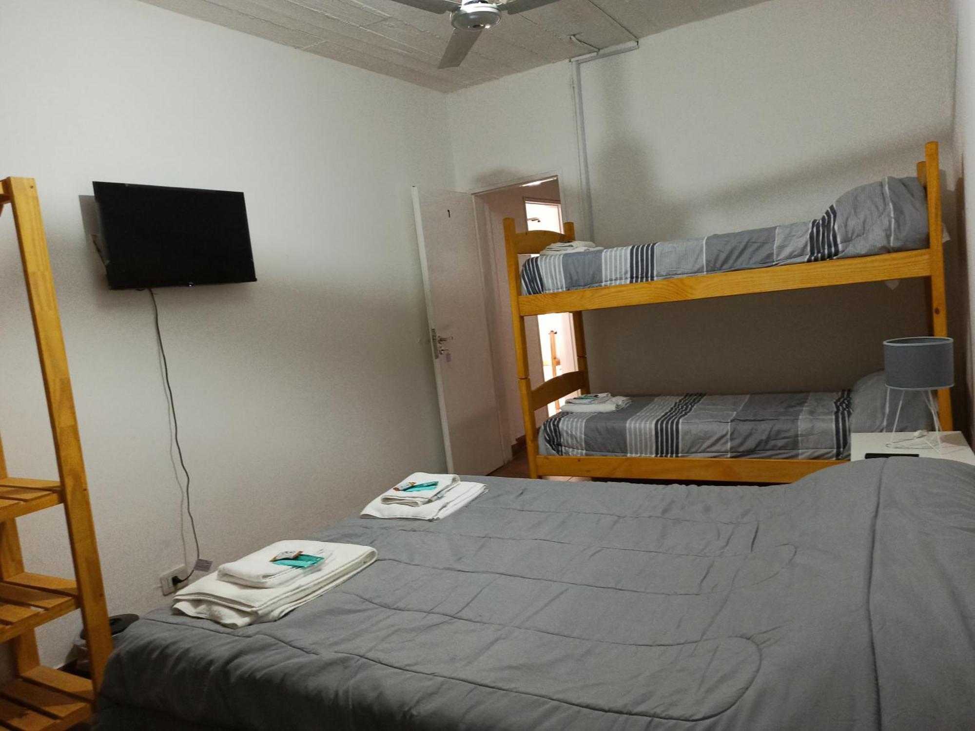 El Faro Hostel Puerto Madryn Ngoại thất bức ảnh